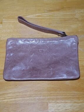 Rough & Tumble Leather Wristlet Clutch in Mauve Brown